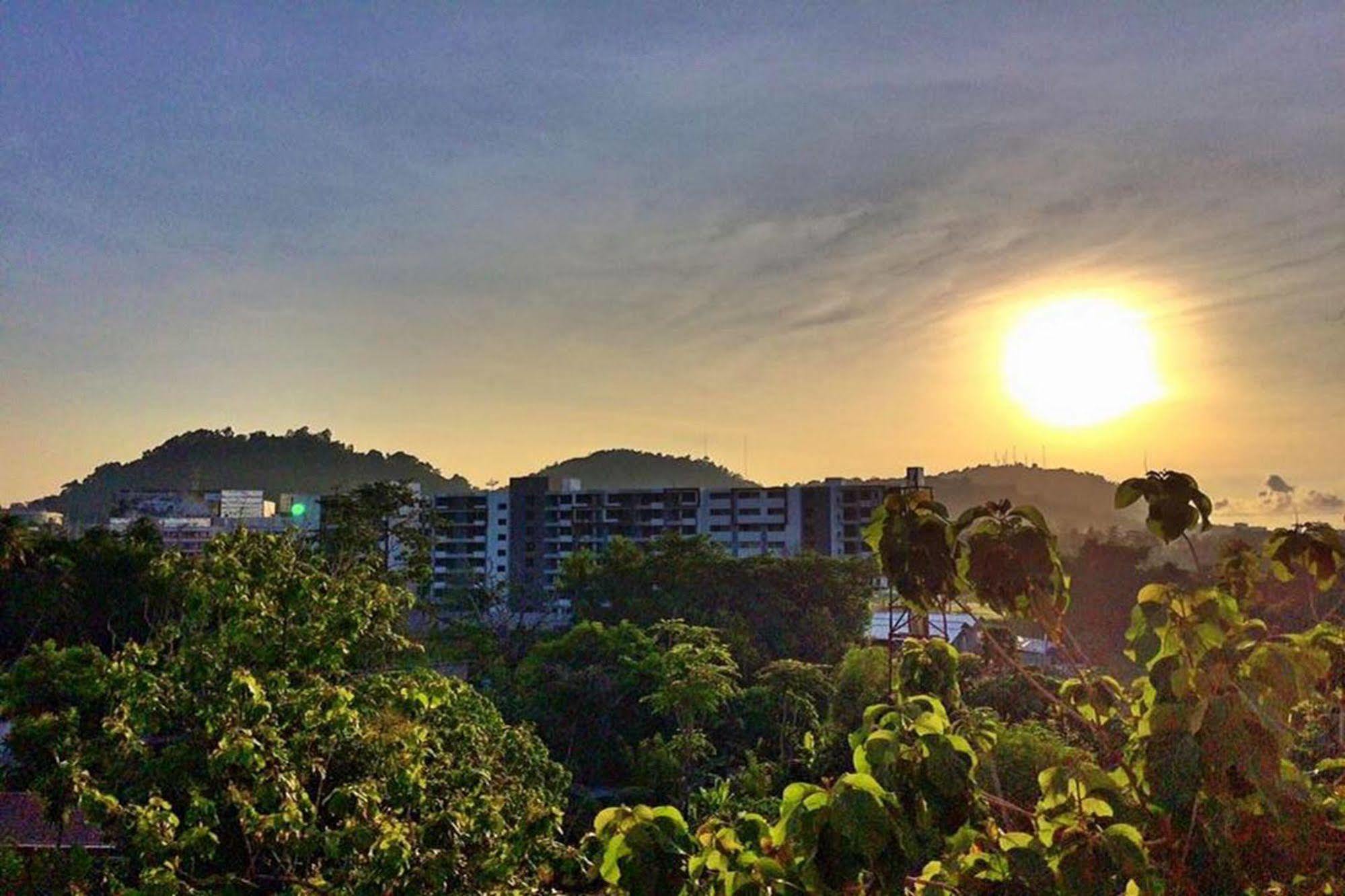 Dusit Naka Place Phuket ภายนอก รูปภาพ